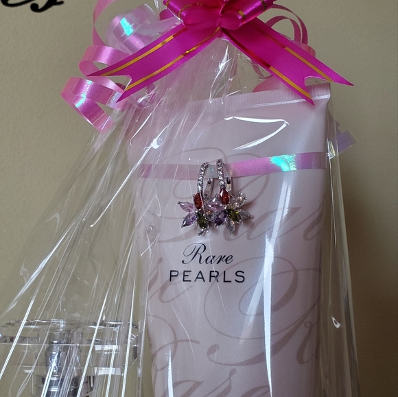 Rare Pearl's Perfume & Earring Gift Set - Picture 3 of 3